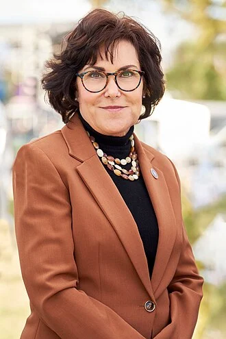 Jacky Rosen height profile photo