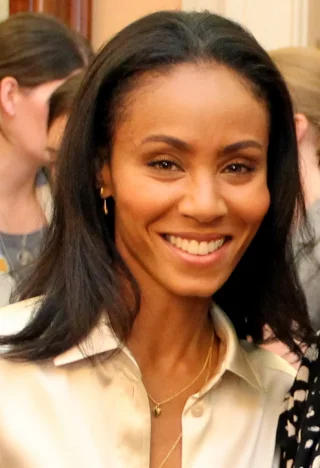 Jada Pinkett Smith height profile photo