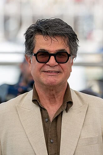 Jafar Panahi height profile photo