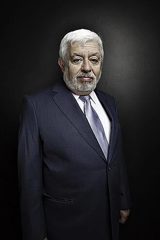 Jaime Maussan height profile photo