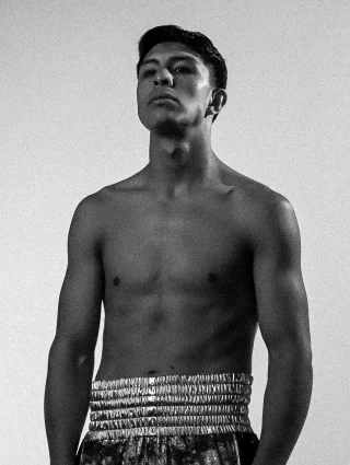 Jaime Munguía height profile photo