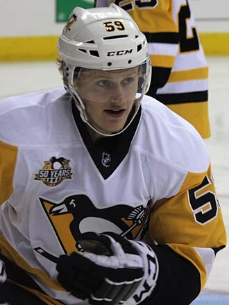 Jake Guentzel height profile photo