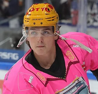 Jake Virtanen height profile photo
