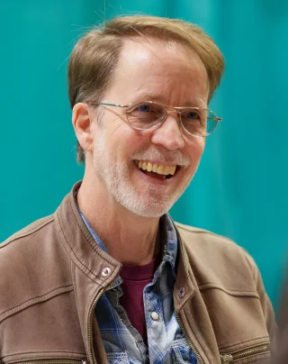 James Arnold Taylor height profile photo