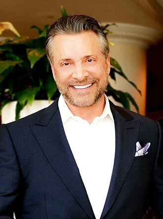James Arthur Ray height profile photo