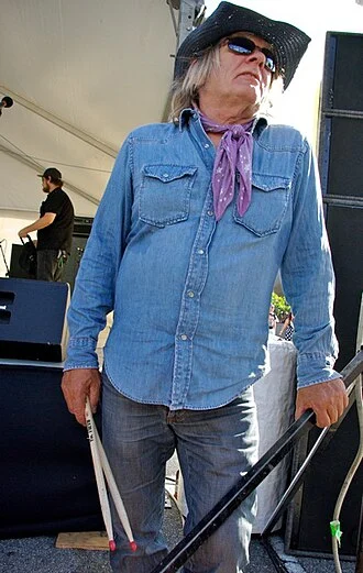 James Baker (musician) height profile photo