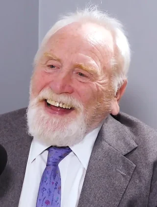 James Cosmo height profile photo