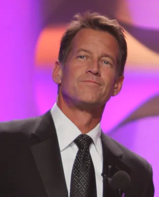 James Denton height profile photo