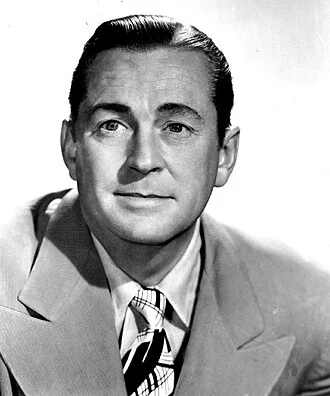 James Dunn (actor) height profile photo