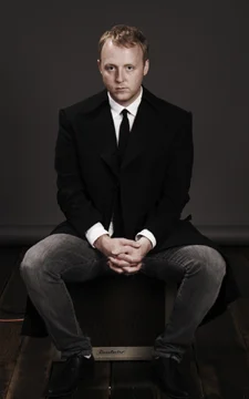 James McCartney height profile photo