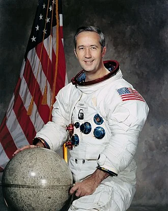 James McDivitt height profile photo