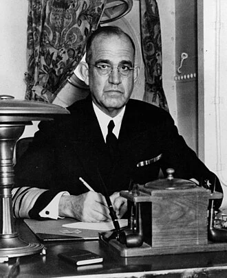 James O. Richardson height profile photo
