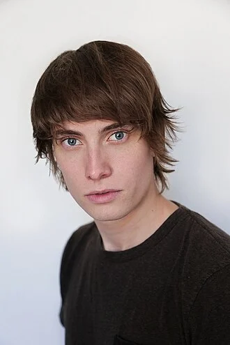 James Paxton (actor) height profile photo