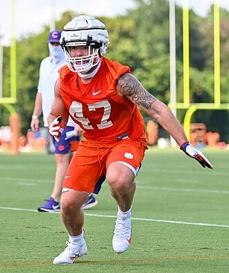 James Skalski height profile photo