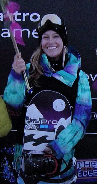 Jamie Anderson (snowboarder) height profile photo