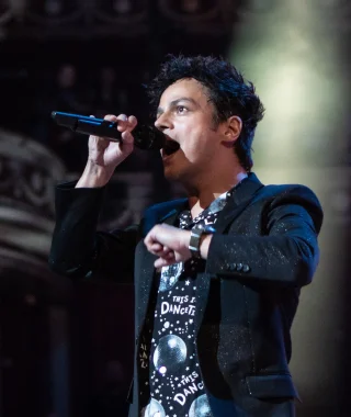 Jamie Cullum height profile photo