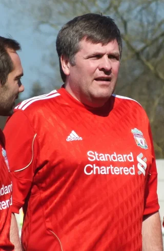 Jan Mølby height profile photo