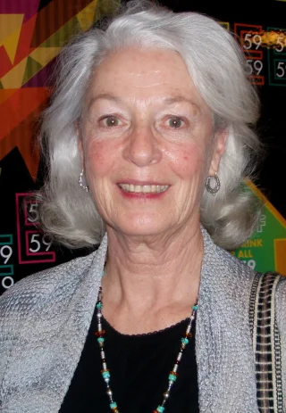Jane Alexander height profile photo