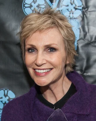 Jane Lynch height profile photo