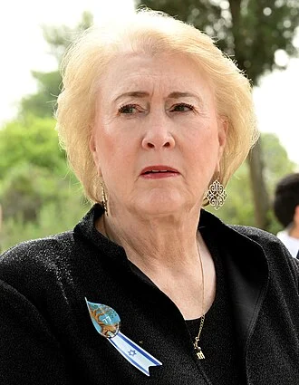 Janet Huckabee height profile photo