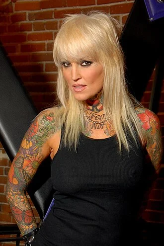 Janine Lindemulder height profile photo