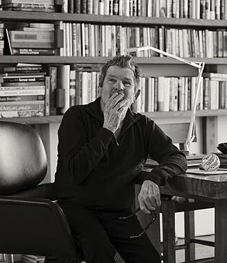 Jann Wenner height profile photo