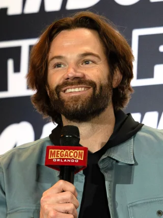 Jared Padalecki height profile photo