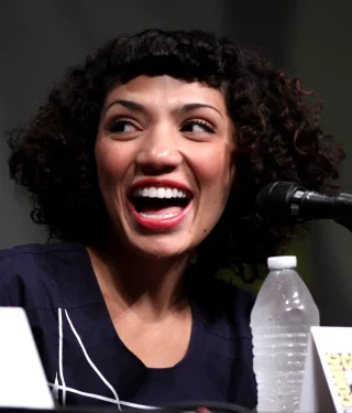 Jasika Nicole height profile photo