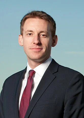 Jason Kander height profile photo