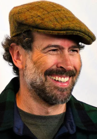 Jason Lee height profile photo
