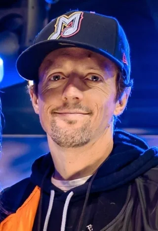Jason Mraz height profile photo