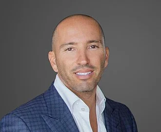 Jason Oppenheim height profile photo