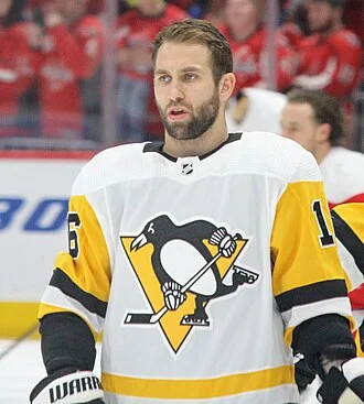 Jason Zucker height profile photo