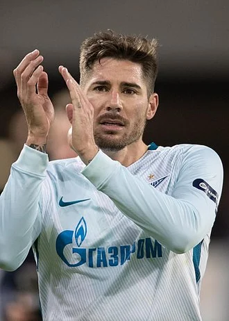 Javi García height profile photo