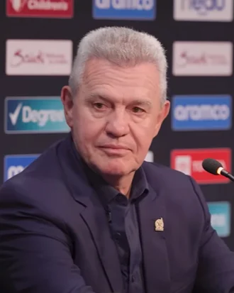 Javier Aguirre height profile photo