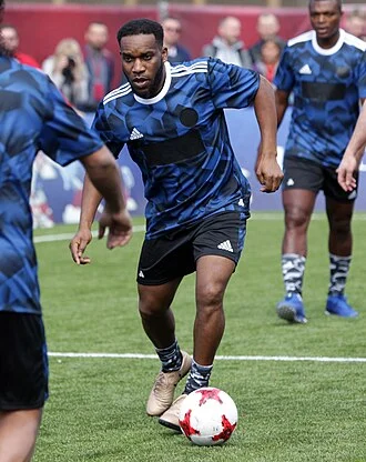 Jay-Jay Okocha height profile photo