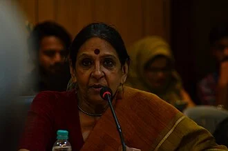 Jaya Jaitly height profile photo