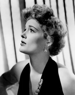 Jean Hagen height profile photo
