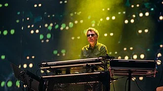Jean-Michel Jarre height profile photo