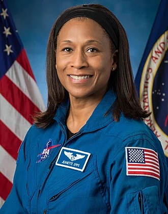 Jeanette Epps height profile photo
