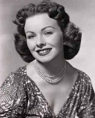 Jeanne Crain height profile photo
