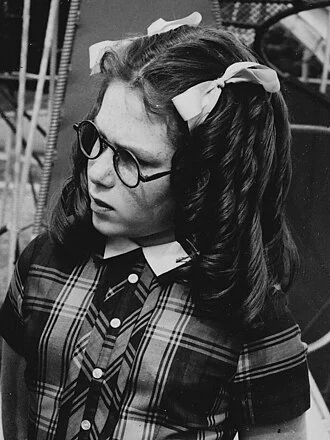 Jeannie Russell height profile photo