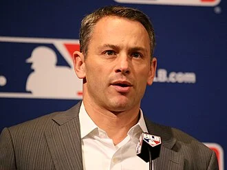 Jed Hoyer height profile photo