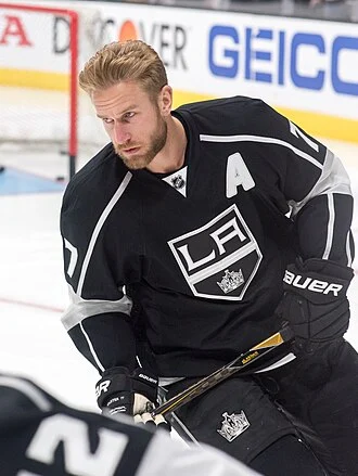 Jeff Carter height profile photo
