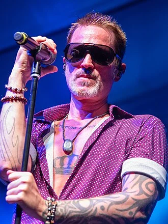 Jeff Gutt height profile photo