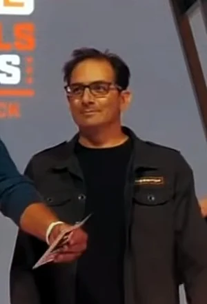 Jeff Kaplan height profile photo