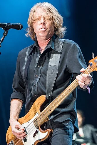 Jeff Pilson height profile photo