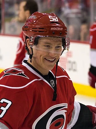 Jeff Skinner height profile photo