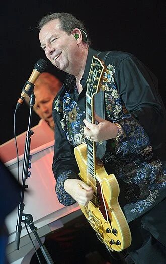Jeffrey Foskett height profile photo