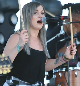 Jen Ledger height profile photo